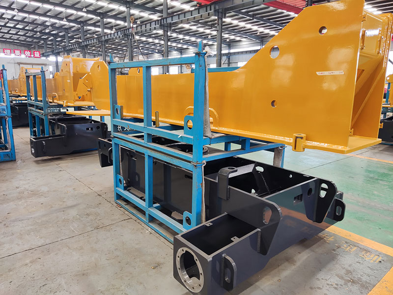 High altitude platform crane turntable and frame